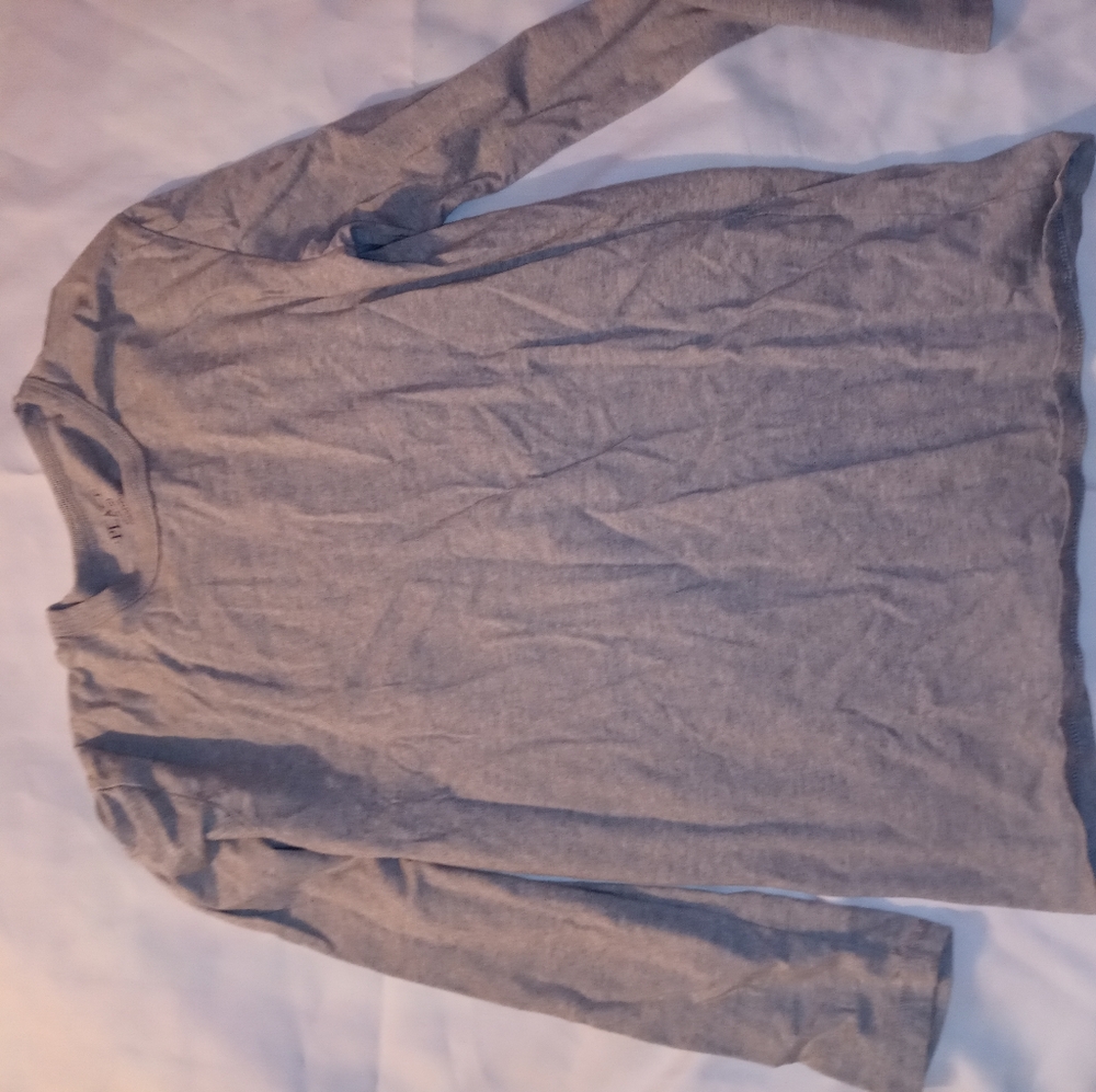 Shirts - Picture 6 of 7